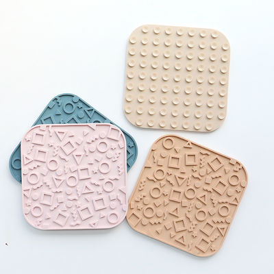 jakość  PAISEN Custom Silicone Pet Dog Lick Pad Mat Easy-to-Clean Suction Cups for Healthy Feeding of Dogs Cats Pet Bowls Feeders fabryka