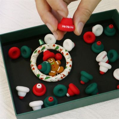 Silikonowe koraliki O-ring Bezpieczne i nietoksyczne silikonowe koraliki 3D w kształcie czapek świątecznych