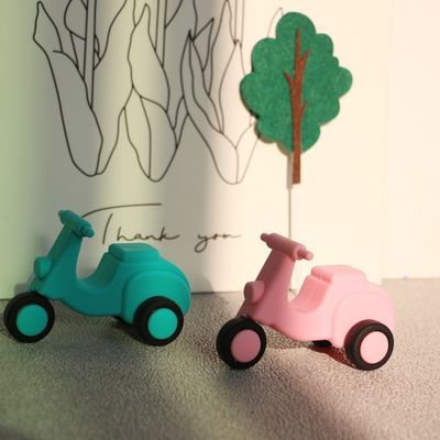 na zamówienie i hurtowo Bezpieczne silikonowe zabawki samochodowe zestaw dla niemowląt ciężarówki pogotowia motocykle zabawki samochodowe