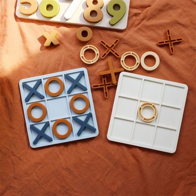 MOQ 50 zestawów Silicone XO Tic Tac Toe Puzzle Dostosowywalne logo Kolory BPA Bezpłatny certyfikat CE Zabawki silikonowe