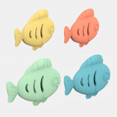 Sprzedaż hurtowa kolorowe BPA Free Food Grade Silicone Pet Dog Training Fish Shape Toys Snack Slow Leak Silicone Feeder Fish Toys